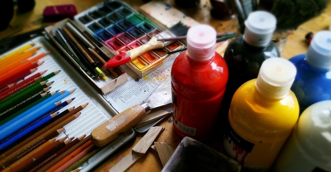 Clases de pintura para explorar creatividad y técnicas artísticas